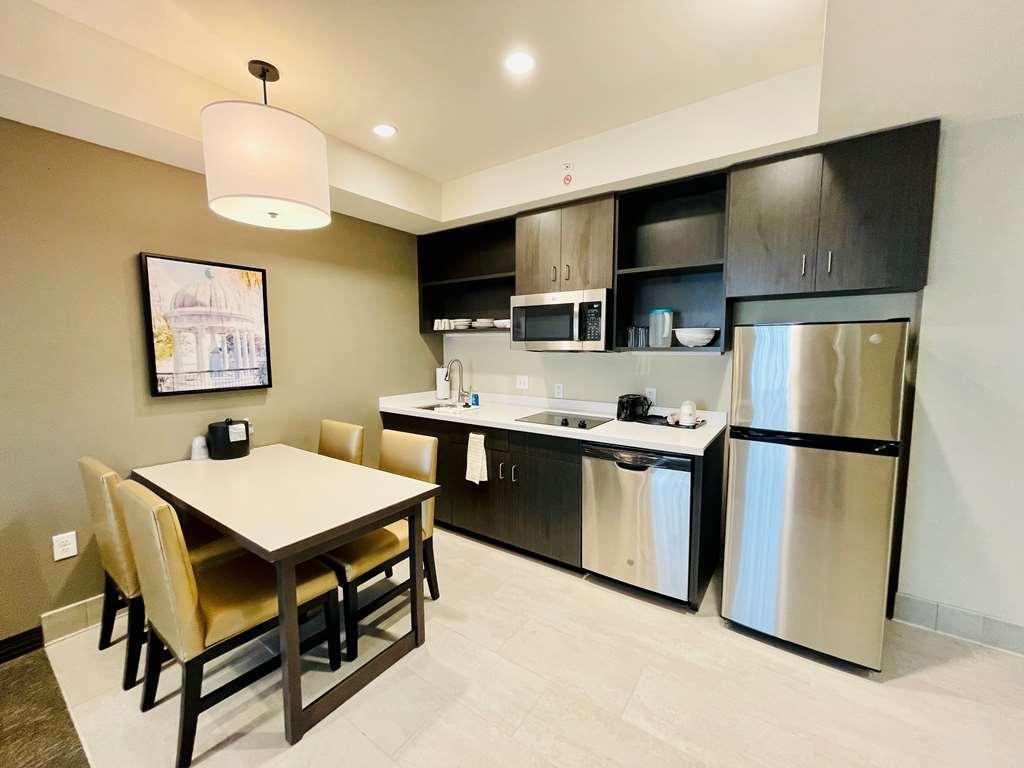 Best Western Plus Executive Residency Jackson Northeast Стая снимка